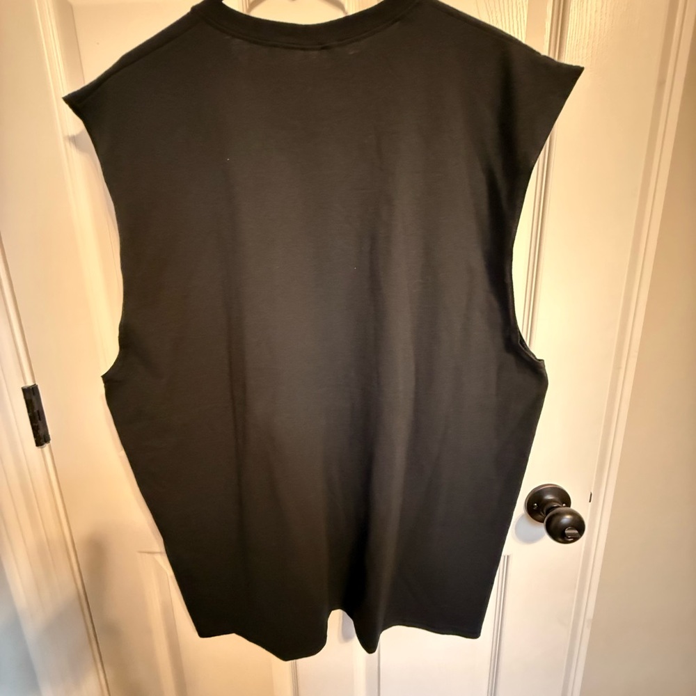 Jack Daniel's Black Sleeveless Men’s Shirt with White Logo - Picture 2 of 3